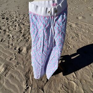 A Little Tipsy - wide leg pant size XL really good condition